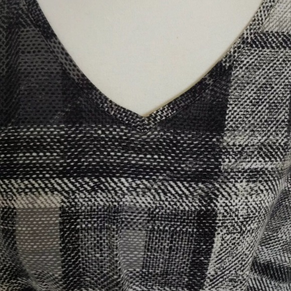 SOLD Catherine V Neck Plaid Top - Picture 4 of 10